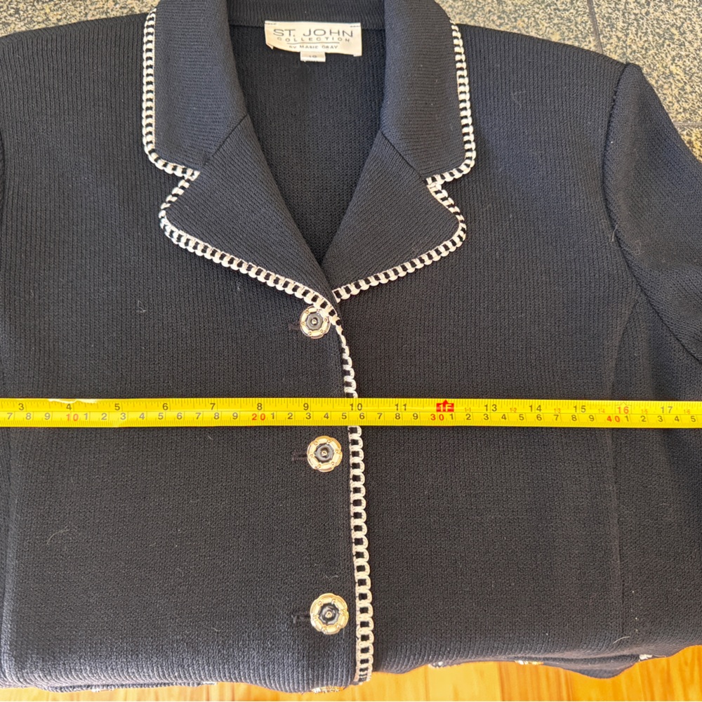St. John Collection Black Blazer with White Trim - Picture 12 of 12